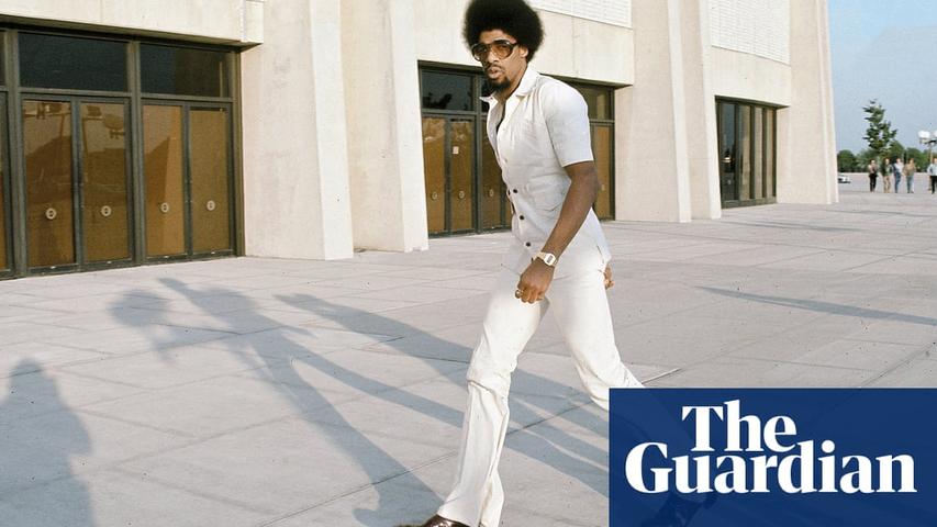 Basketball Fashion through the Decades: From Skinny Ties to Funky Looks