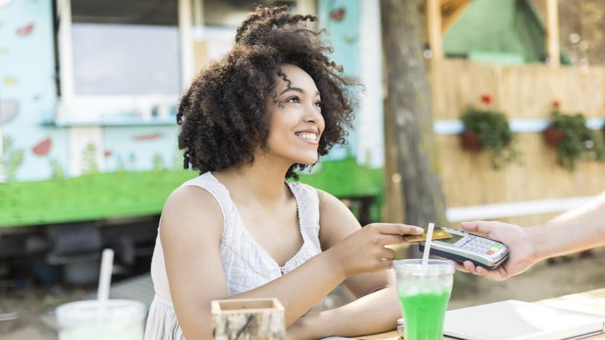 The Wells Fargo Autograph Journey Card: What It Is and How It Can Help You Save Money