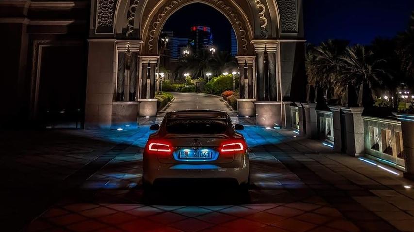 Tesla's Rules for Nighttime Driving
