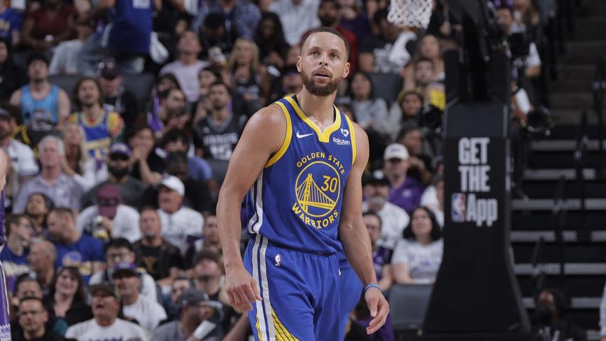 Stephen Curry is the Best Last-Minute Player