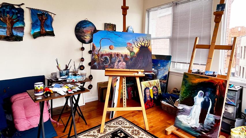 Artists' Cool Workspaces