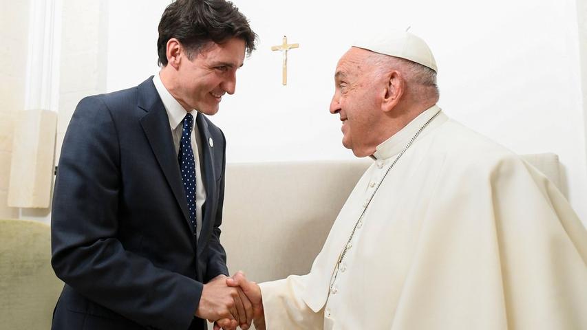 Trudeau Urges Pope to Return Indigenous Artifacts