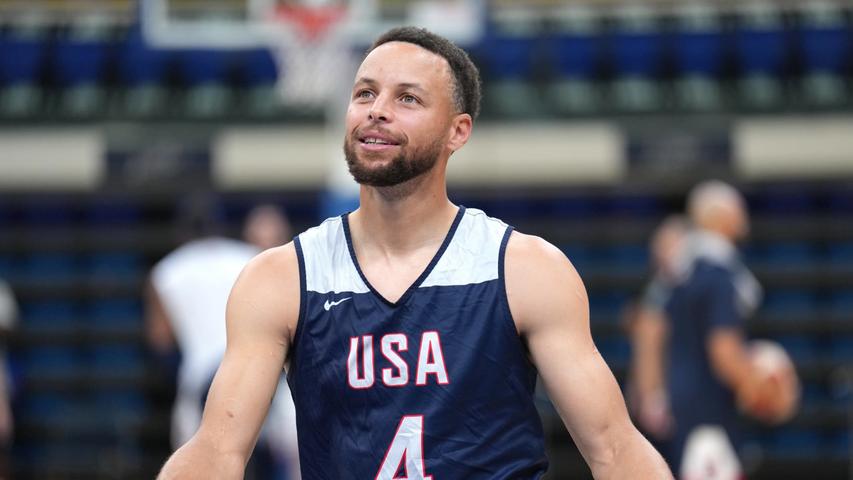 Stephen Curry Meets the USA Table Tennis Team at the Olympics