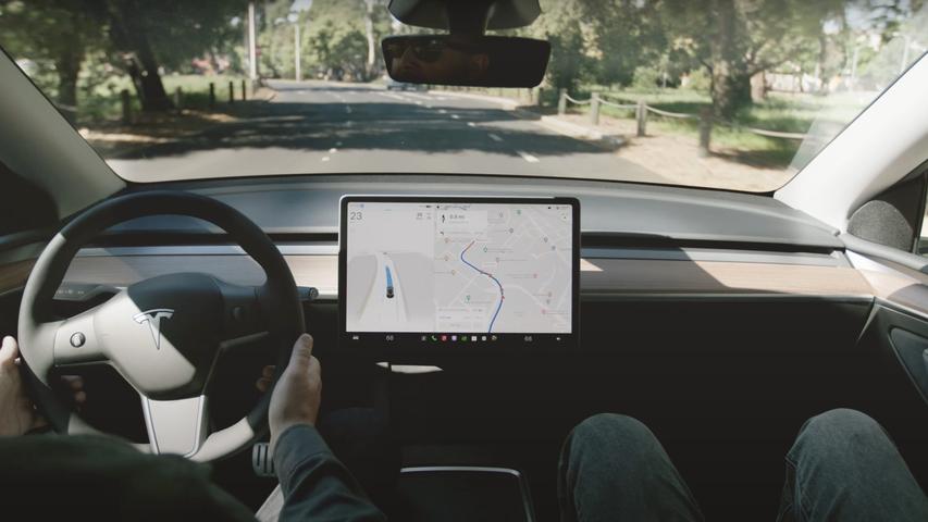 Tesla Rolls Out Latest Full Self-Driving Version, But There's a Catch