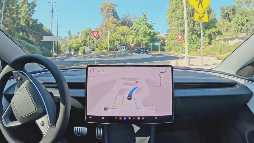 Tesla's Self-Driving System Gets Better at Roundabouts