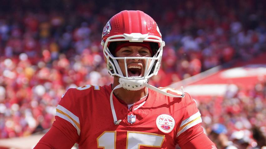 Patrick Mahomes: Super Football Star!