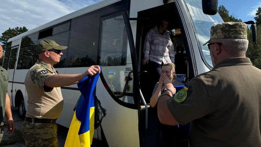 Ukraine Brings Home 49 Prisoners of War in Exchange with Russia