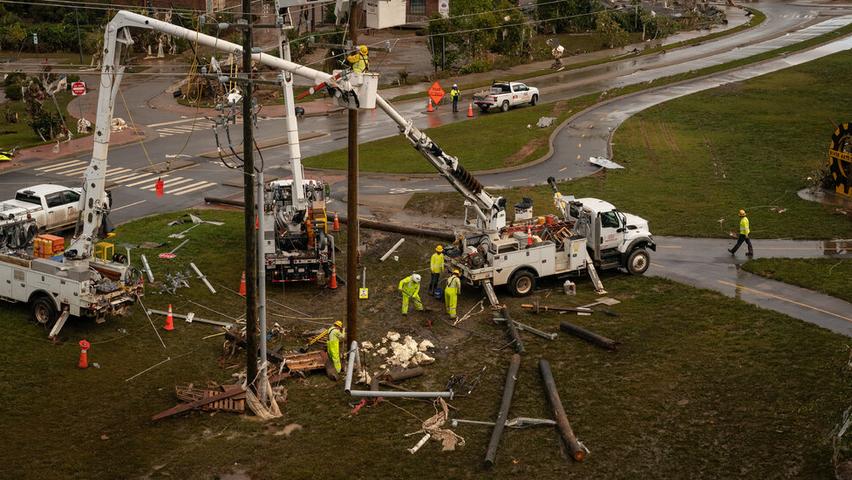 Hurricane Helene's Complex Power Restoration