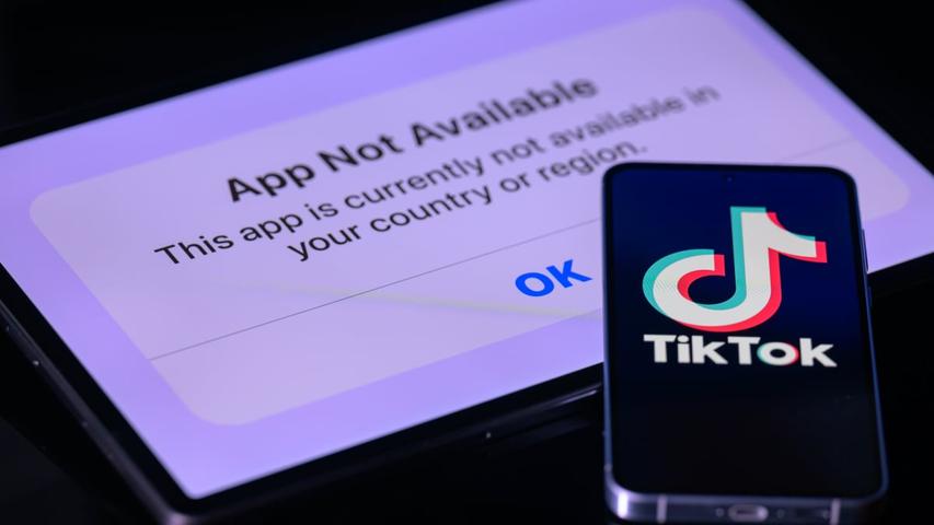 TikTok and Friends Disappear!