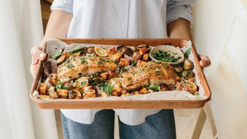 Yummy Salmon and Veggies on One Pan!