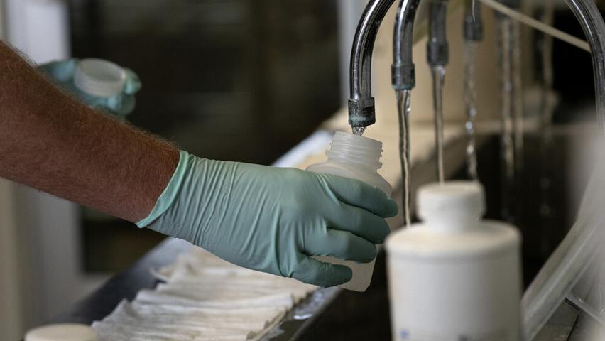 Cleaning Up 'Forever Chemicals'!