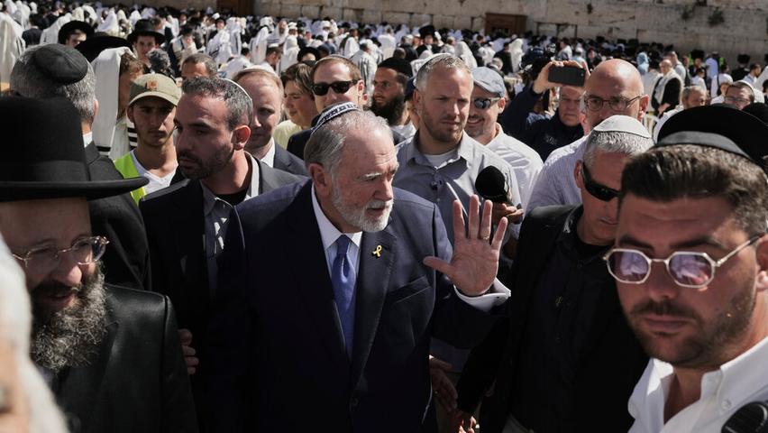 US Changes How it Talks to Palestinians