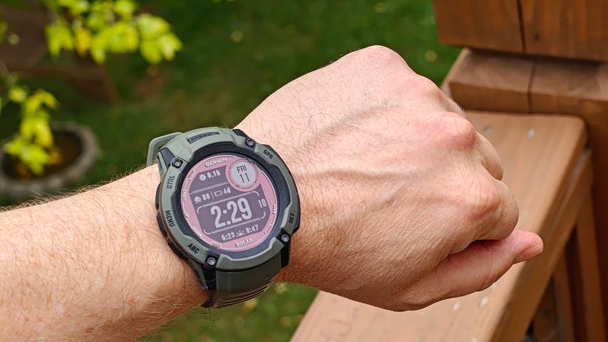 Super Cool Garmin Watch on Sale!