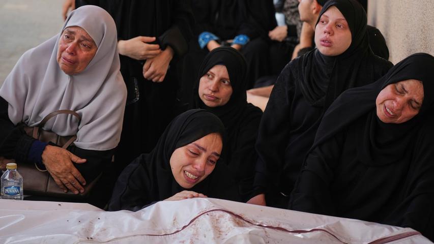 Gaza Under Attack: A Tragic Toll of Civilian Lives