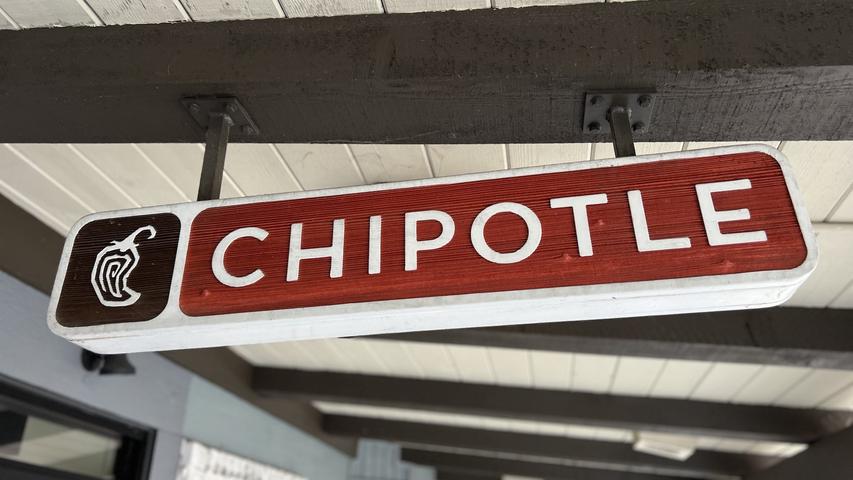Chipotle's Amazing Robot Helper!