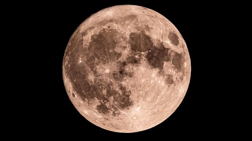 See the Shrinking Moon!