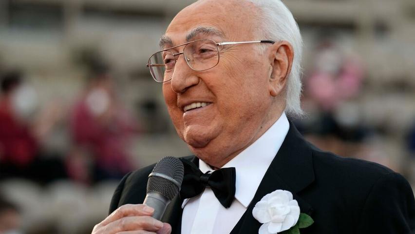 Pippo Baudo: Italy's Fun TV Star!