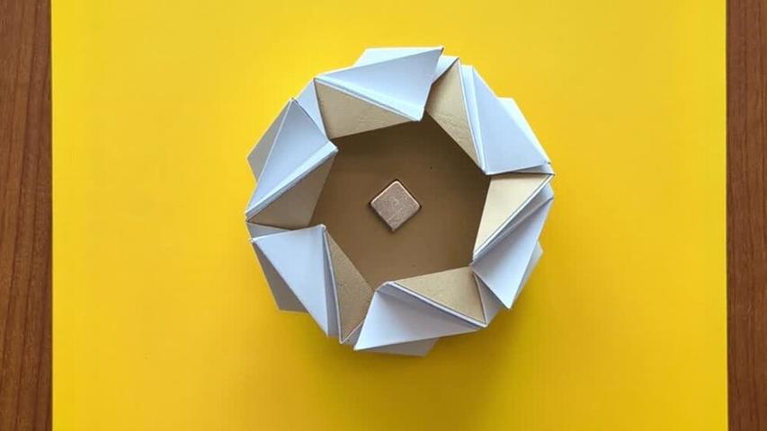 Pretty Origami Flowers Help Build Space Stuff!