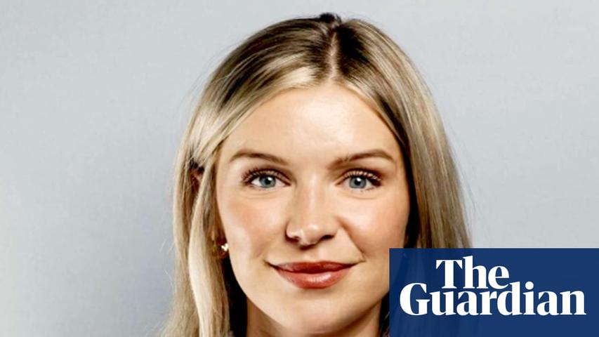British Pilot Prepares for Year-Long Mars Simulation