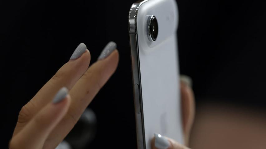 Apple Improves Child Safety on iOS 26 and Beyond
