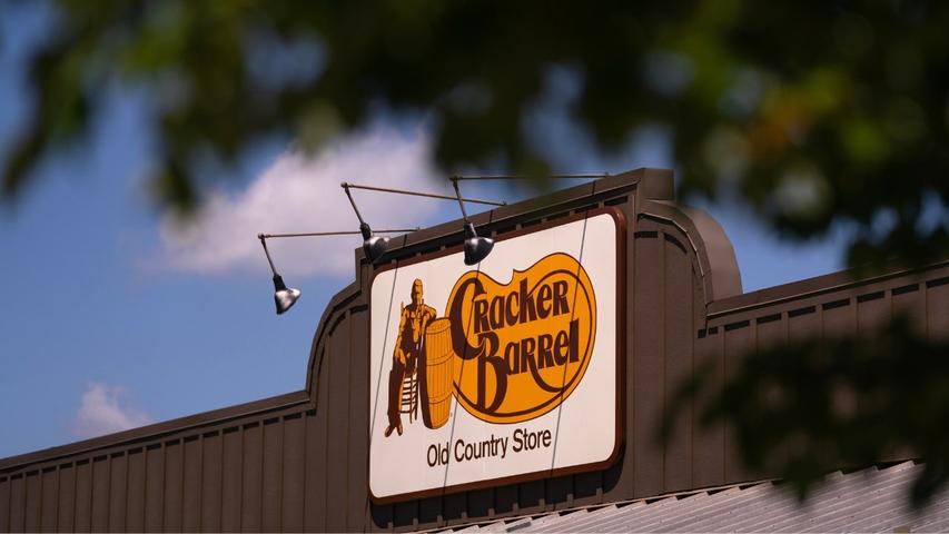 A Big Fight at Cracker Barrel!