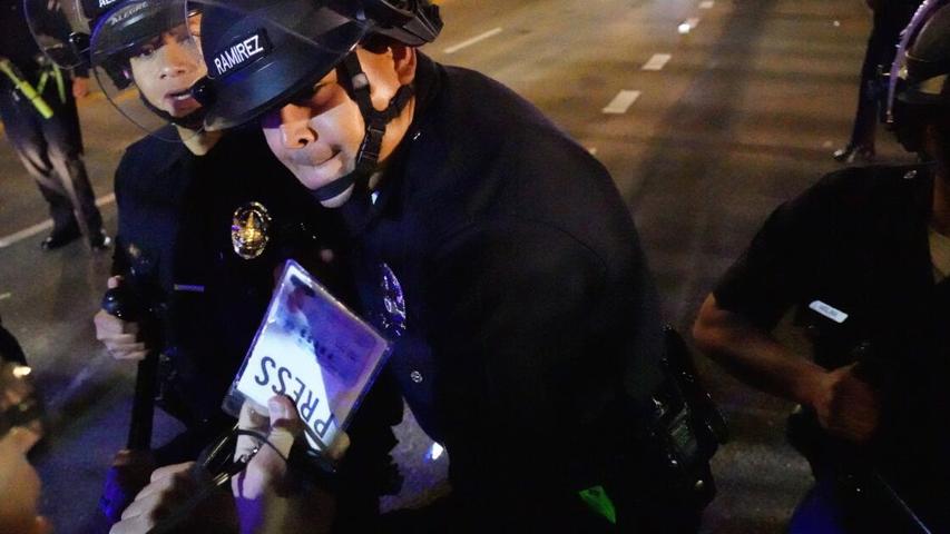 Police Can't Hurt News Reporters!