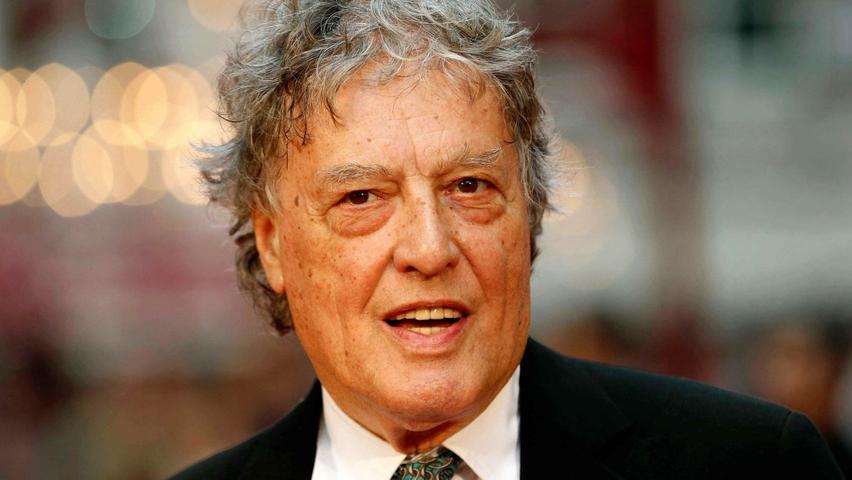 A Great Storyteller Says Goodbye