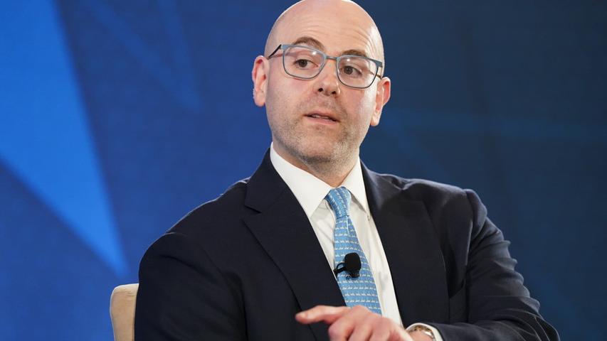 Fed Money Leaders Don't All Agree!