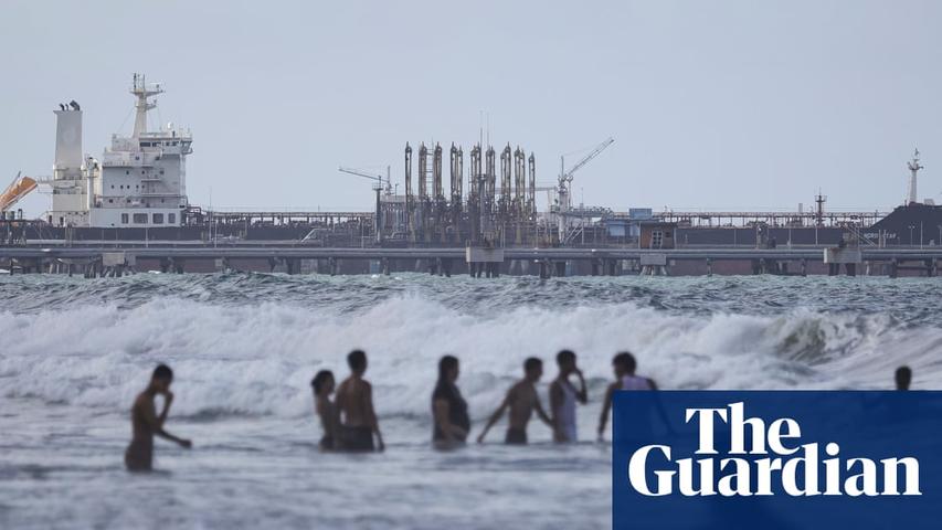 US Navy Stops Second Ship in Venezuelan Waters