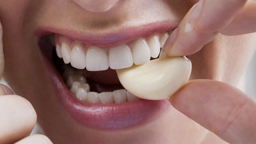 Garlic Mouthwash: A Natural Boost for Oral Health.