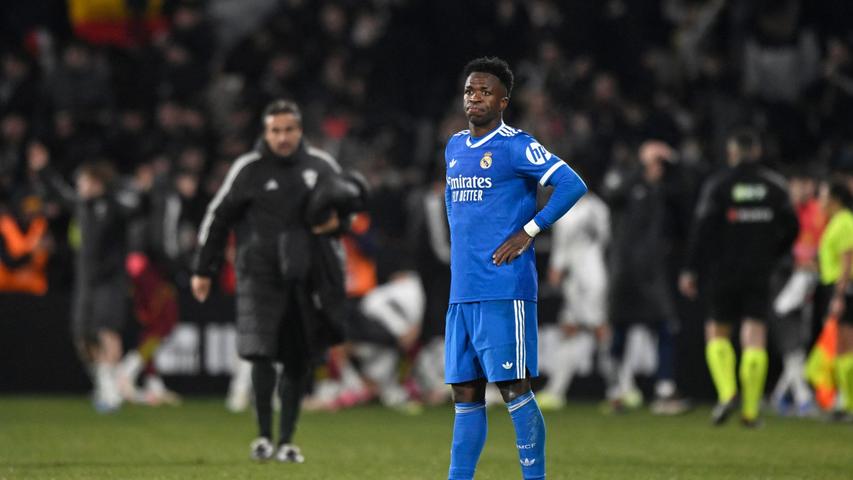 Big Soccer Team Loses to a Smaller Team!