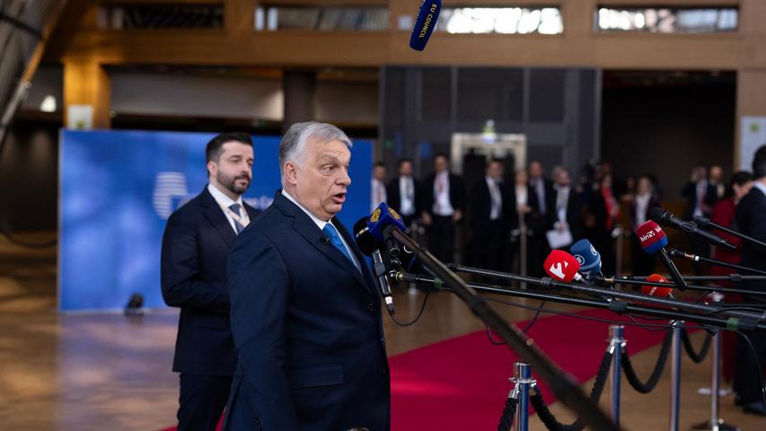 Hungary Says No to Helping Ukraine Money