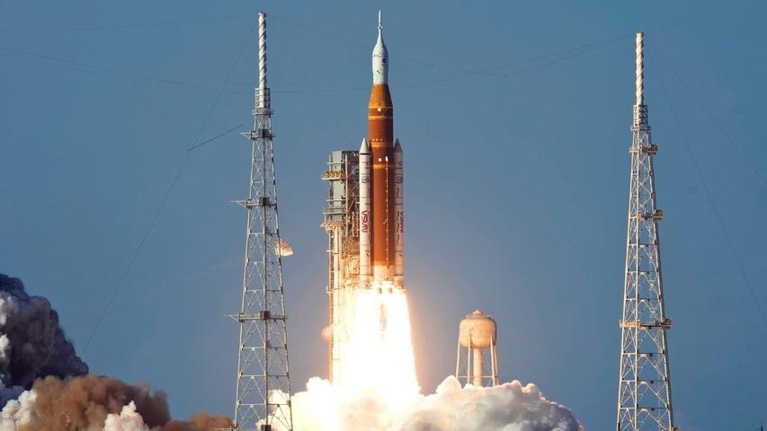 Blast Off! We're Going Back to the Moon!