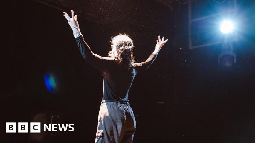 Plays Are Traveling Less!